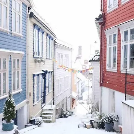 公寓 Dinbnb I Historical Cobblestone Street