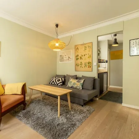Apartmán Dinbnb I Historical Cobblestone Street