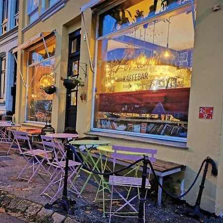 Apartmán Dinbnb I Historical Cobblestone Street *