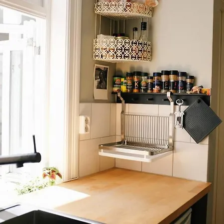 Apartman Dinbnb I Historical Cobblestone Street